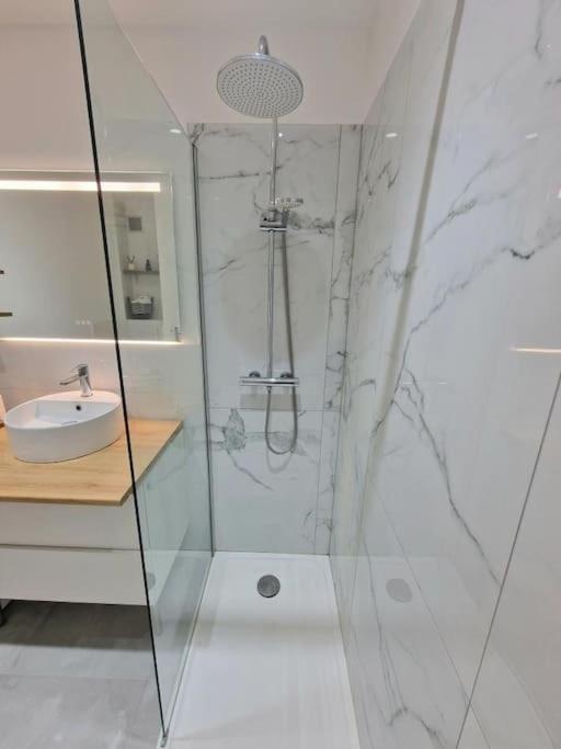 Appartement Cosy A 5 Min Des Plages Hyeres Ngoại thất bức ảnh